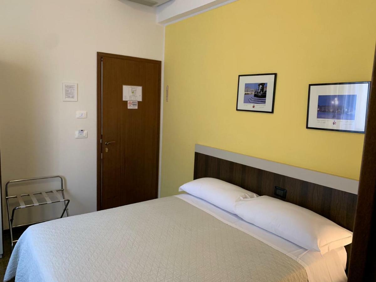 Hotel Centrale إستيه المظهر الخارجي الصورة